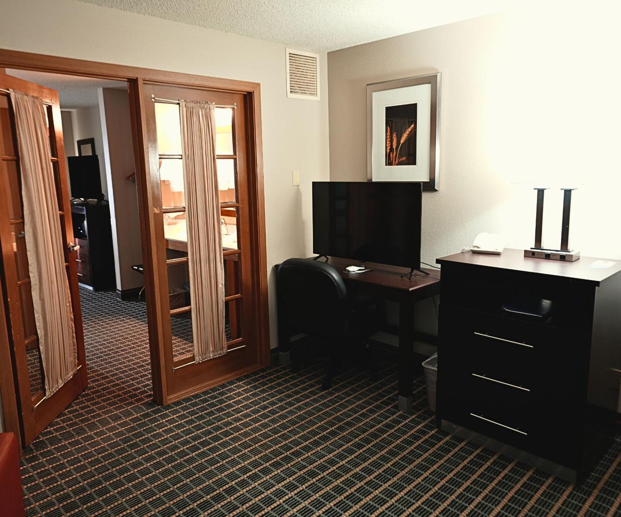 Baymont By Wyndham Marshalltown Buitenkant foto